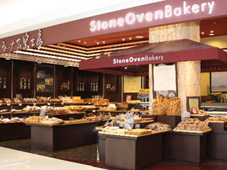 製作例：ショッピングセンター内ベーカリーショップ