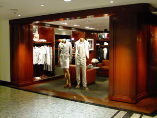 施工例：デパートテナント　2010年